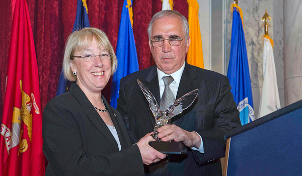 Senator Murray Receives the Colonel Arthur T. Marix Congressional Leadership Award